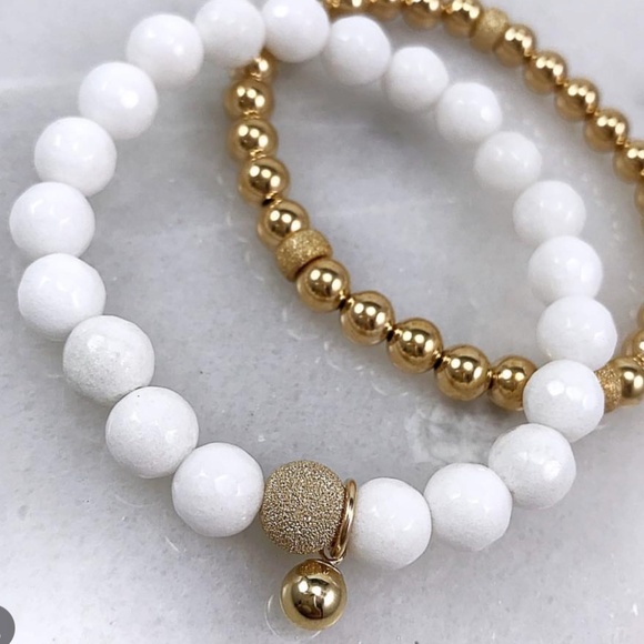 8mm Faceted White Jade Stretch Bracelet w/ 14k Gold Stardust Spacer & Ball Charm - Picture 7 of 7